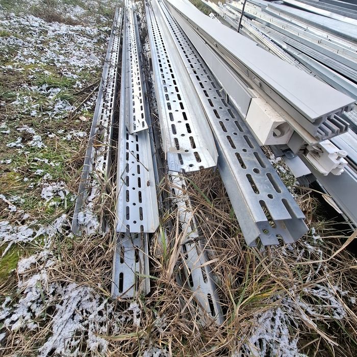 Vând profile pentru rigips...proful de 100 la 4 și 4.5 ml  /