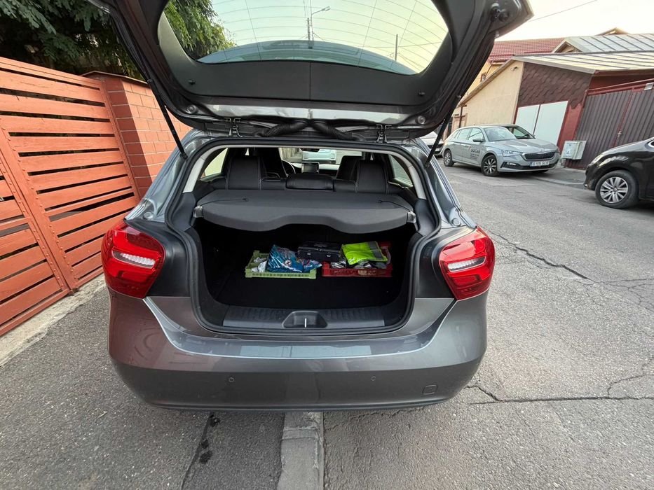MERCEDES-BENZ A-Class 2019 — imagine 12