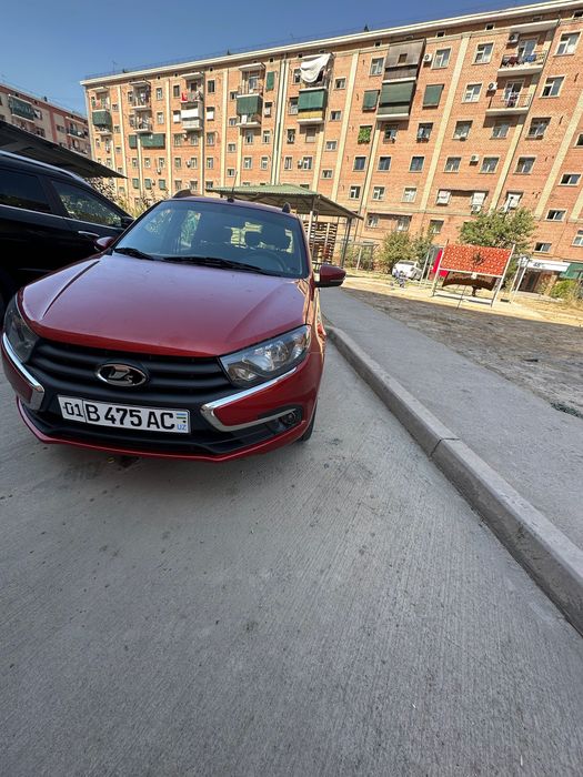 Продаю свою машину Lada Granta