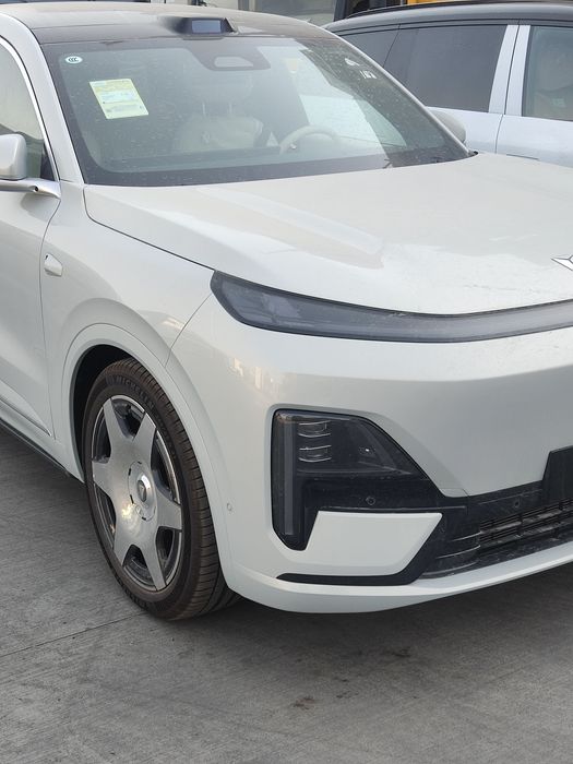 Deepal s09 ultra+ 4wd eng full pazitsiya