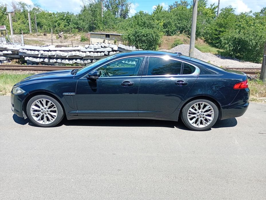 Jaguar xf facelift 2012 motor 2.2d 192cp automat zf 8 trepte