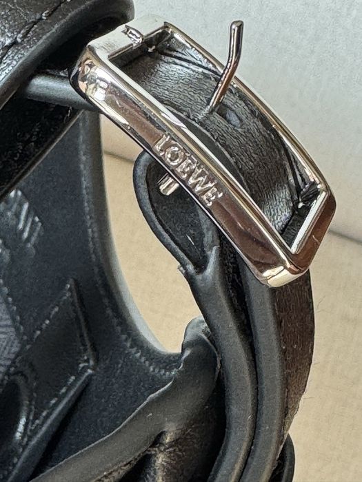 Geanta  Loewe Hammock Flip bag in classic calfskin