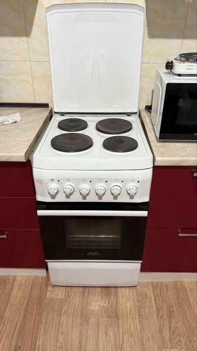 Продам электро плиту