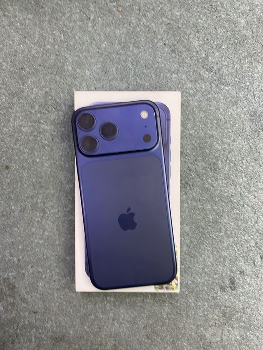 iphone 17 pro max/256gb/92% batarey