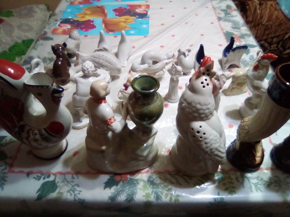 Форфоровые статуэтки