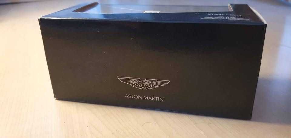 Macheta auto 1/43 Minichamps 1987 Aston Martin V8 Coupe