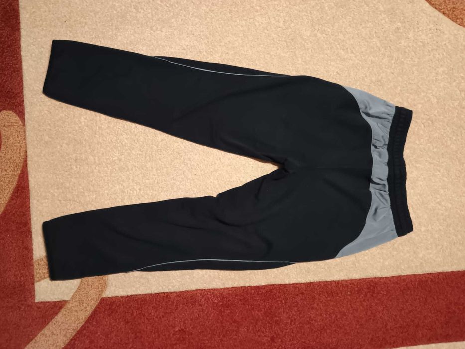 Pantaloni Nike+tricou sport 10-12 ani