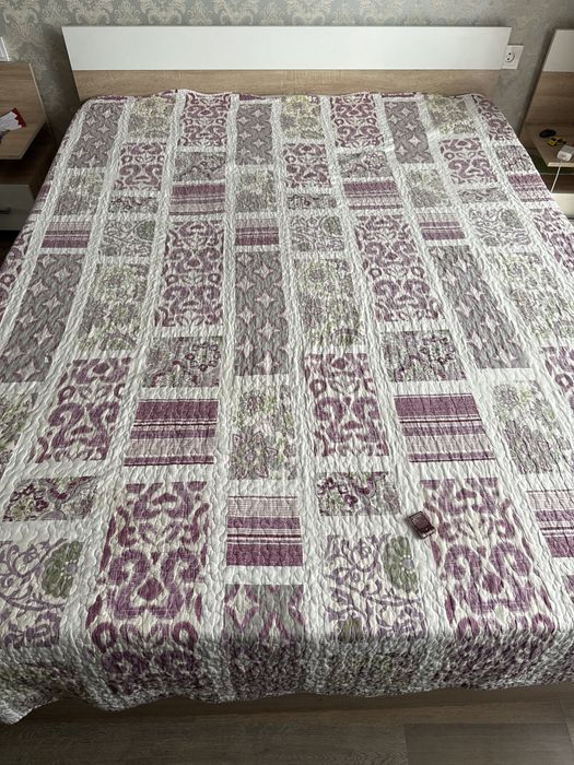 Кровать двухспальняя