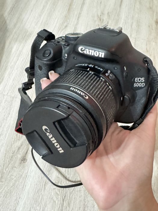 Фотоаппарат Canon EOS 600D