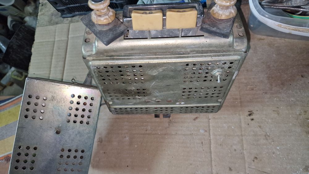 Радио, радиоприёмник от Москвича 407