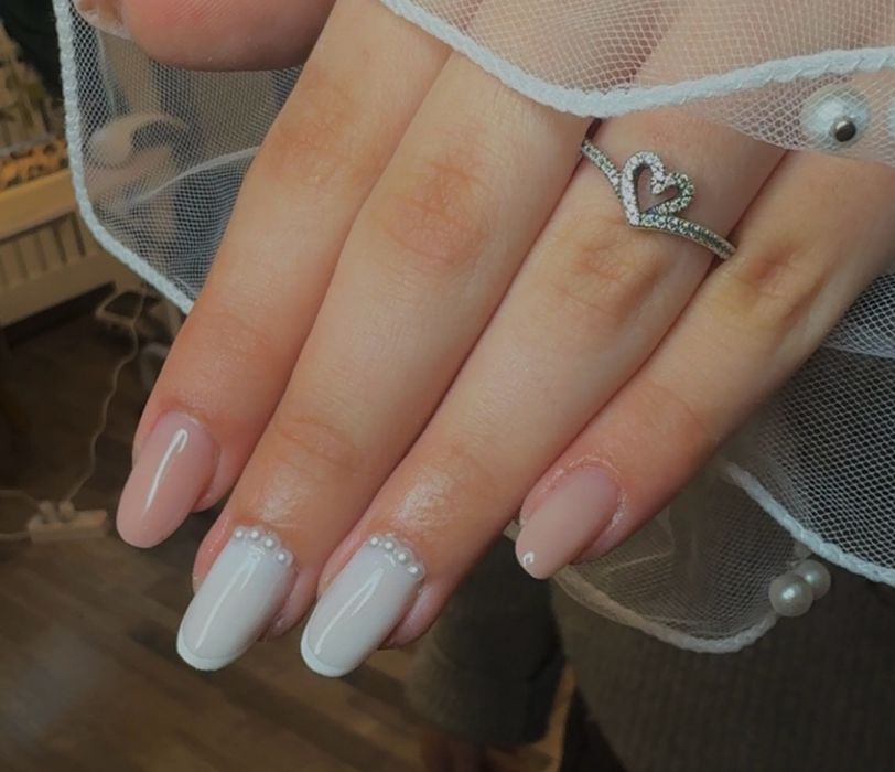 Unghii cu gel Constanta