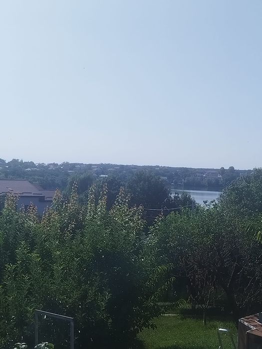 Casa 3 camere cu vedere la lac