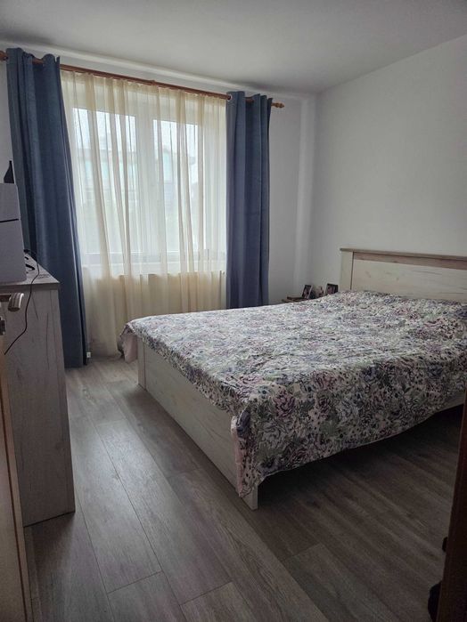 Vand apartament 2 camere in zona centrala,strada Unirii,langa Gradinita Teddy si Scoala Gimnaziala Alexandru Stefulescu!