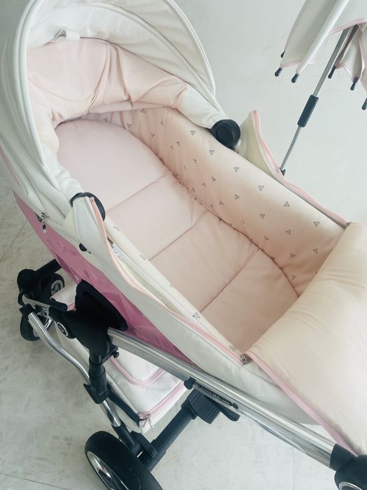 Căruț Junama Candy Pink + scoică auto nouă