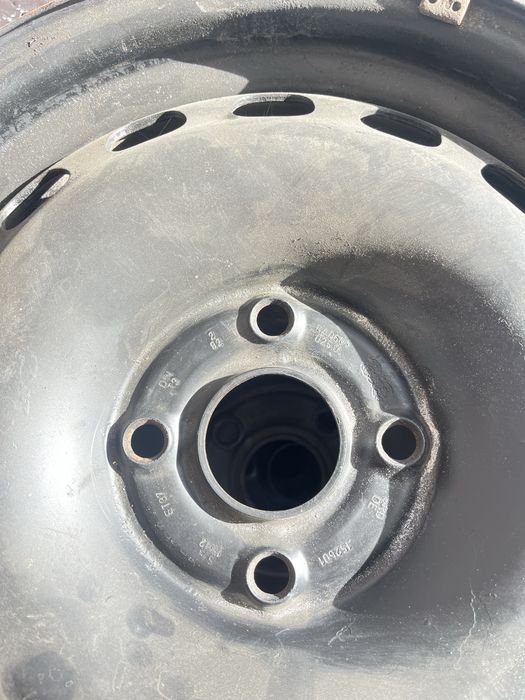 R15 диски сатылады срочна