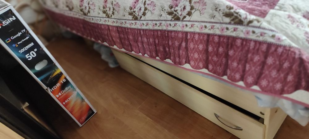 Продаётся кровать с комодом 60.000 тг