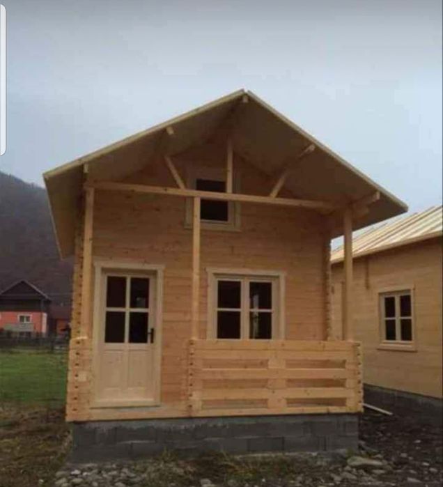 Vand case di panouri sendwici sau din lemn