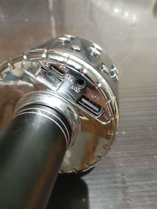 Микрофон продам срочно