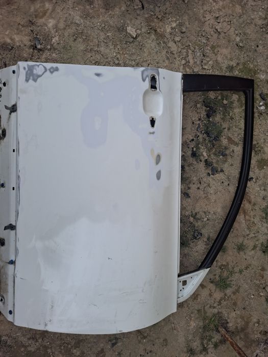 Дверь на Хайландер 40 кузов