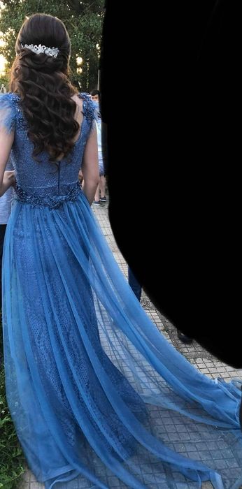 Официална рокля,