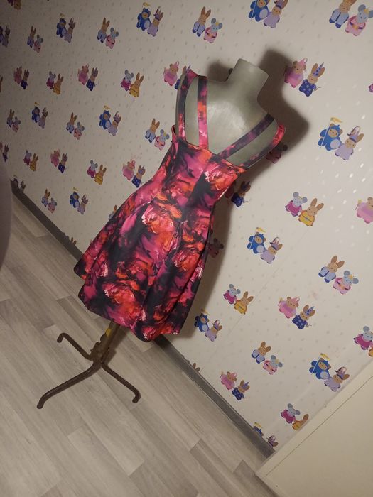 Платье для девушек. Размер 42-44