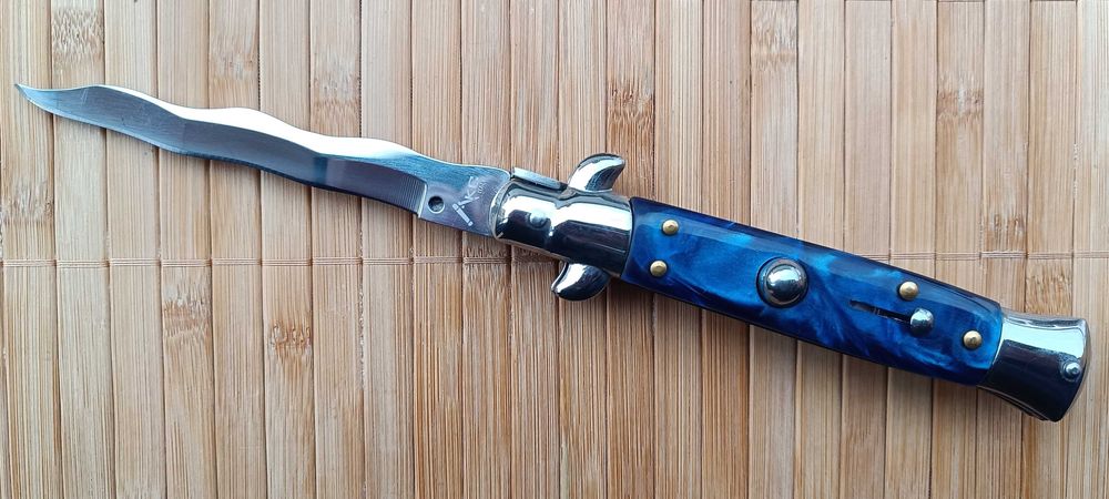 Автоматичен сгъваем нож / Stiletto /