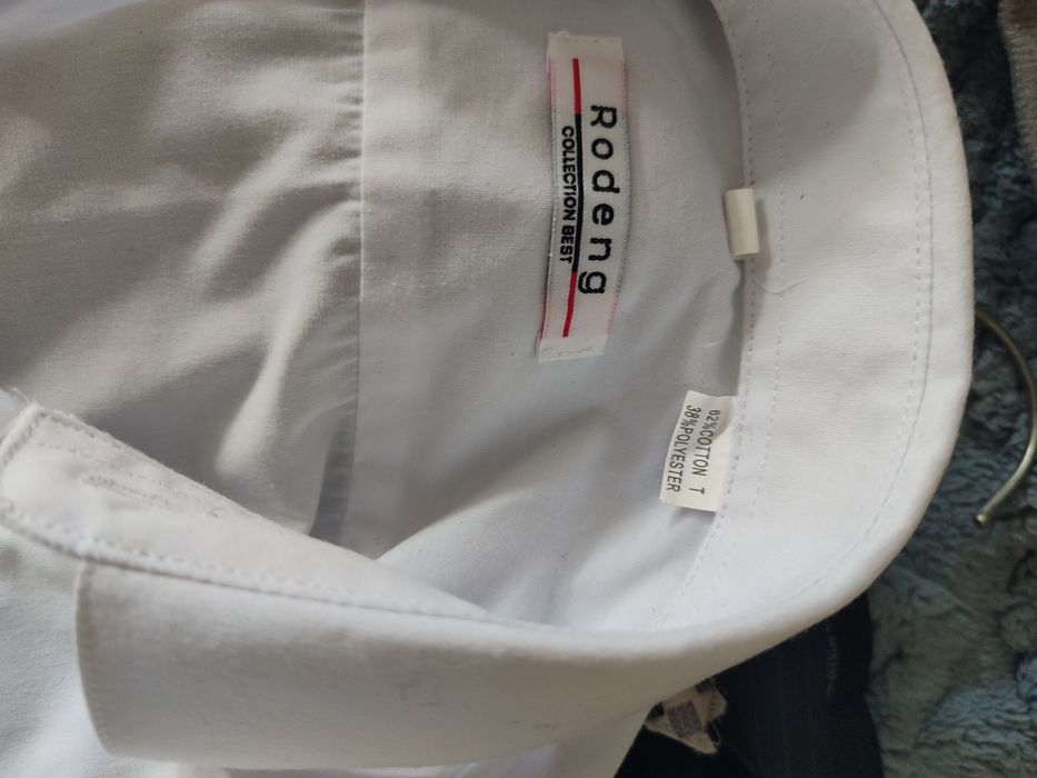 Продам костюм тройку на мальчика