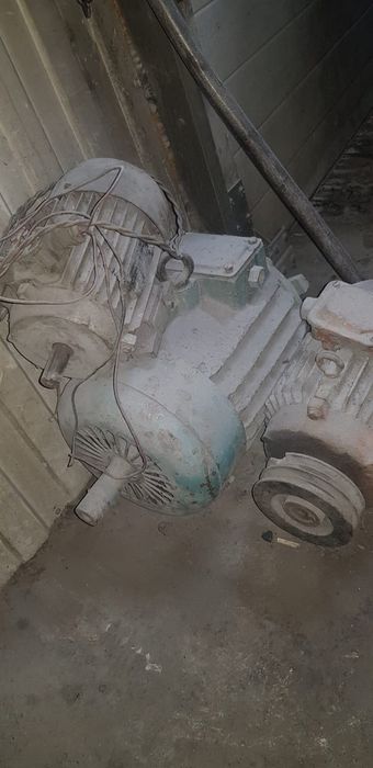 Продам компрессор для с.т.о и шиномантажа