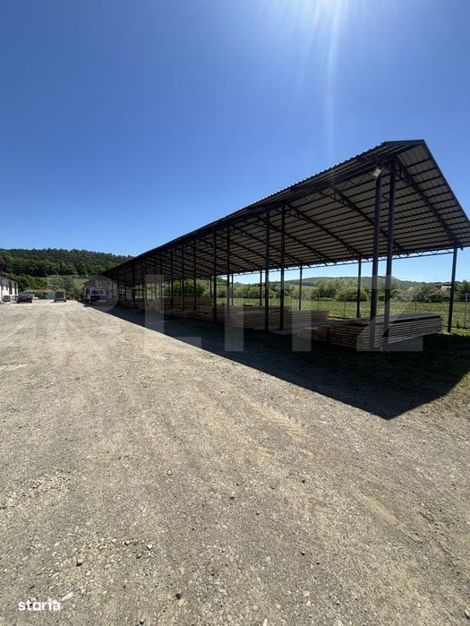 Spatiu industrial, in aproprierea nodului rutier A3