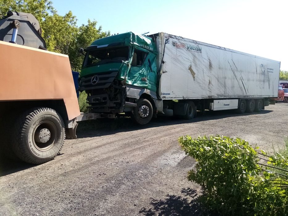 Грузовой эвакуатор