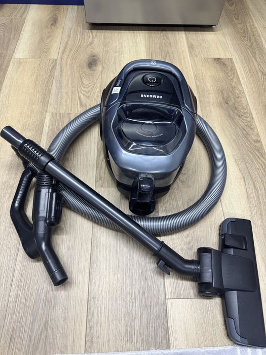 Пылесос Samsung 1800W