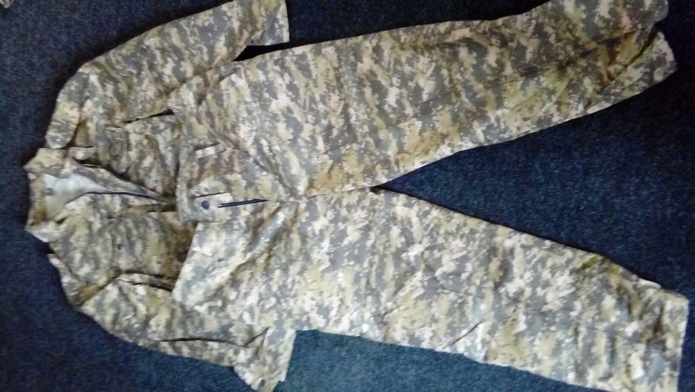 Продам мужской костюм