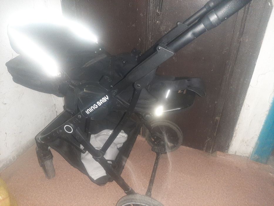 Коляска прогулочная