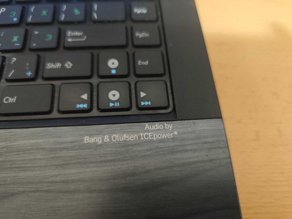 Laptop Asus N43S, I5, 4Gb Ram, Hdd750Gb, sunet Bang Olufsen! Garantie!