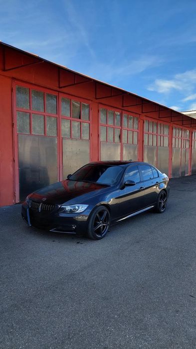 BMW e90 2.0d M pachet