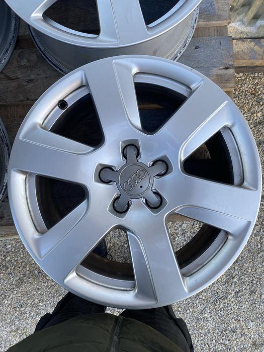 17 цола 5 х 112 мм Ауди , Audi Q 5 , A 6 , Q 3 , A 4  , A 3