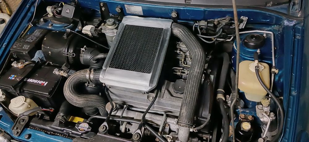 Продам машину RVR