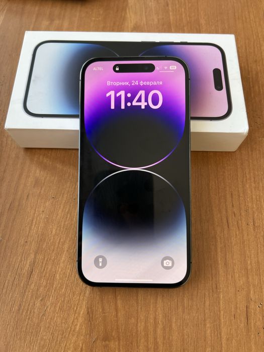 Продам айфон 14 про
