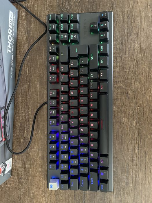 Genesis Thor 303 TKL