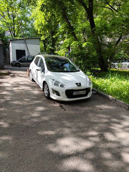 PEUGEOT 308 1.6v 2012г