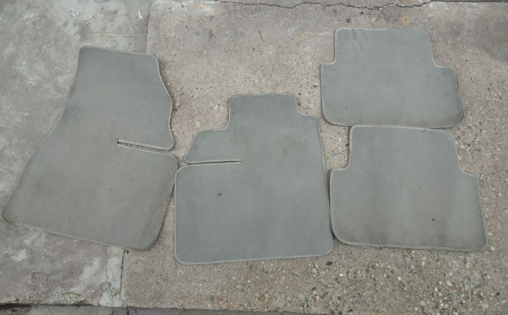 Covorase /Presuri Ford Mondeo universale auto