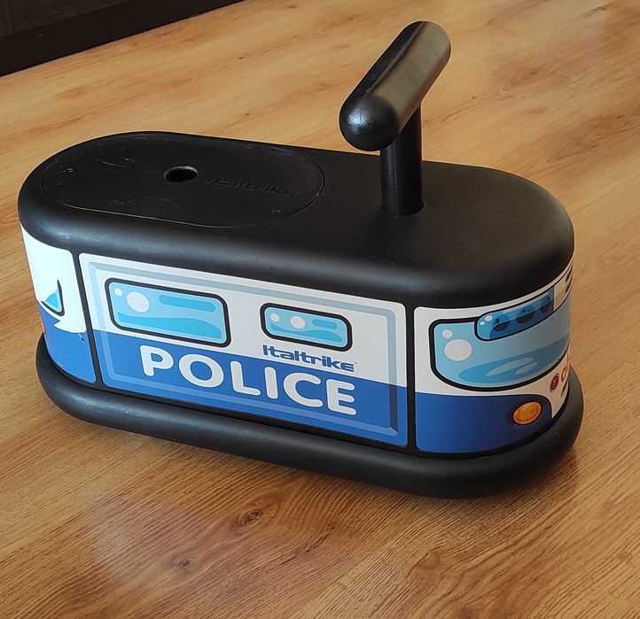 Детска количка за бутане с крачета