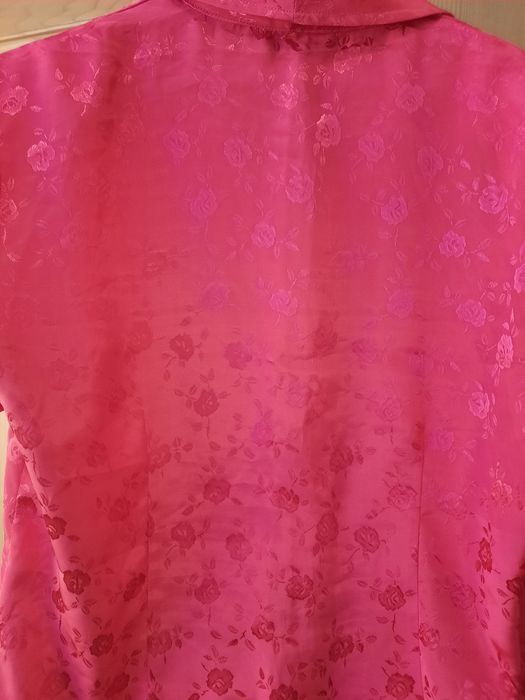Bluza dama roz intens cu nasturi mici mărimea 44