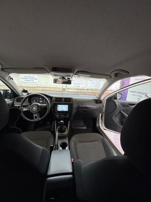 Volkswagen Jetta 1.6 TDI 105 cp