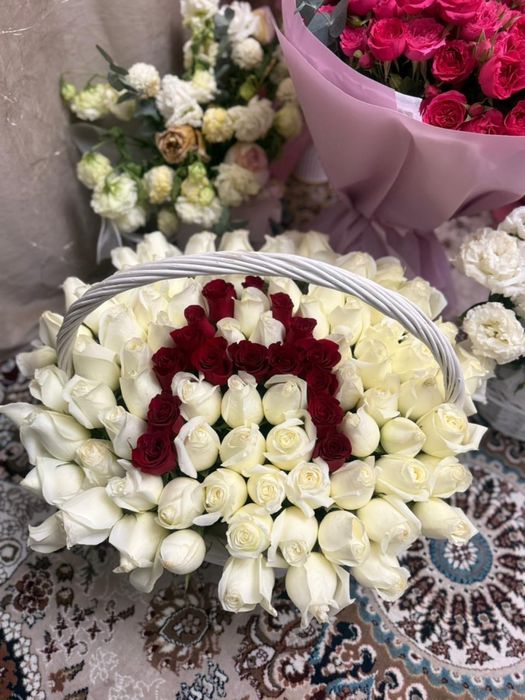 Продам красивые, свежие цветы.