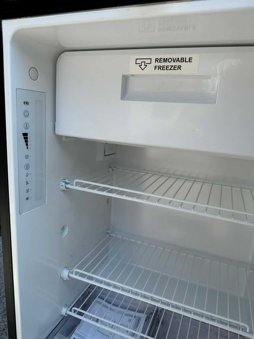 Frigider Dometic cu compresor NRX0090V