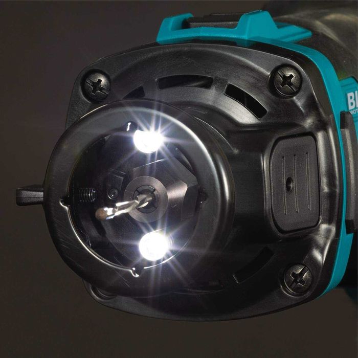 Промоция!Акумулаторна фреза за гипскартон DCO181Z Makita