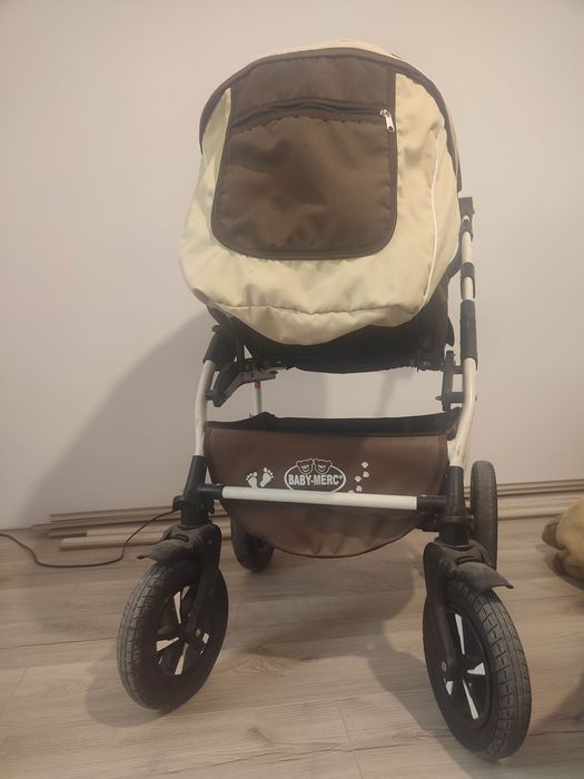 Căruț bebeluș, premergător, lot haine fetiță și nou născut