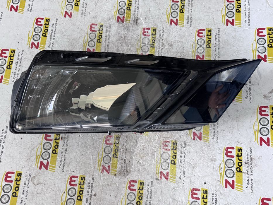 Far stanga halogen Skoda Octavia 3 facelift 2017-2020