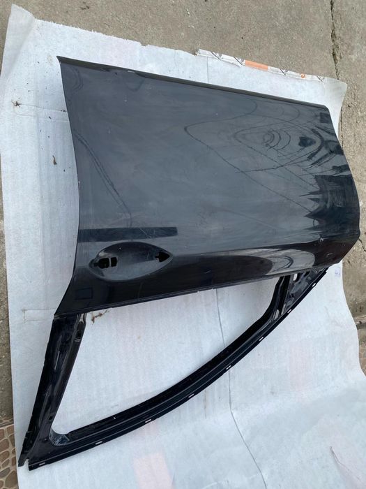 Ușă stânga față bmw f10.